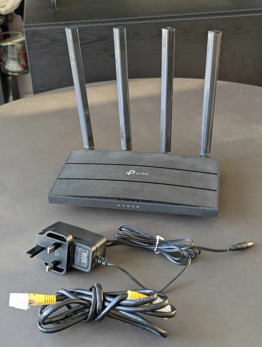 TP-Link Archer C6 AC1200 Wi-Fi Router - Image 1