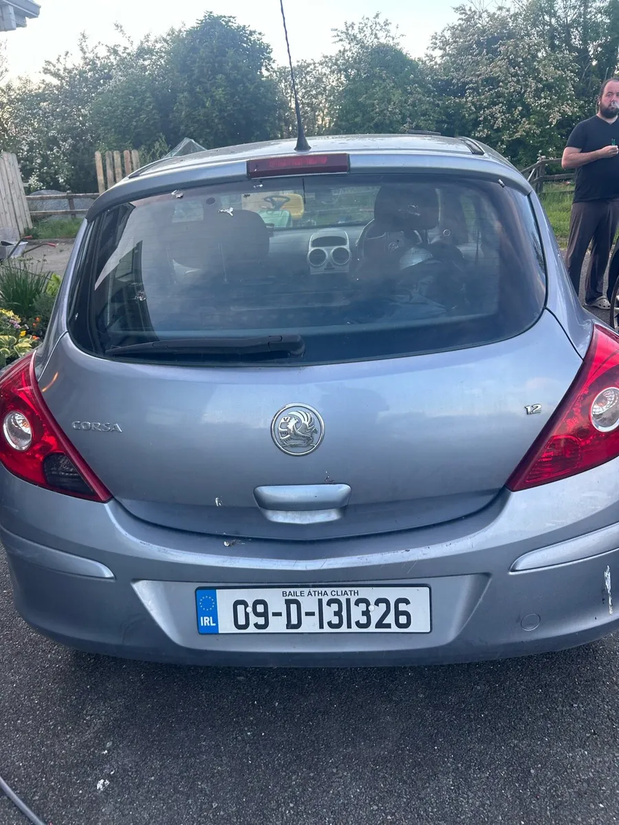 Vauxhall corsa 1.2 for SCRAP - Image 2