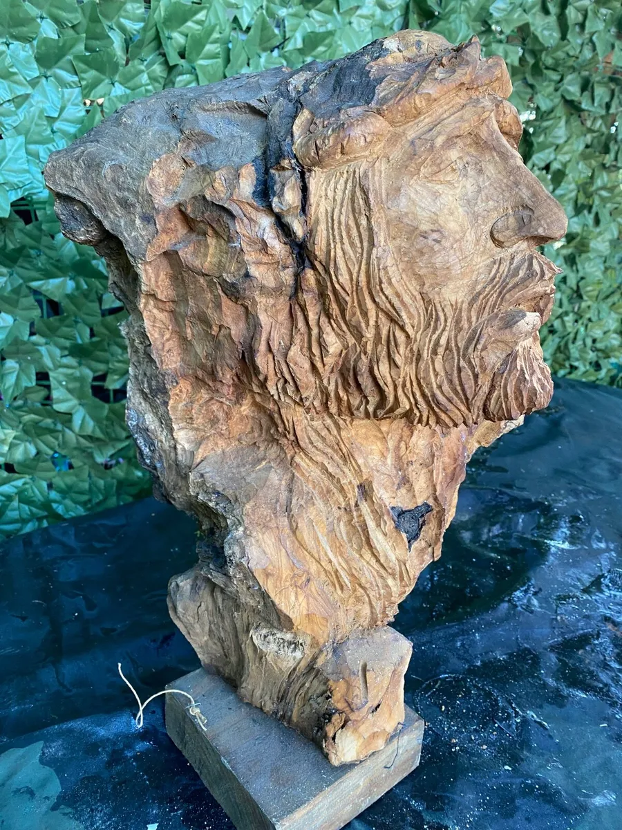 Wooden sculpture - Image 4