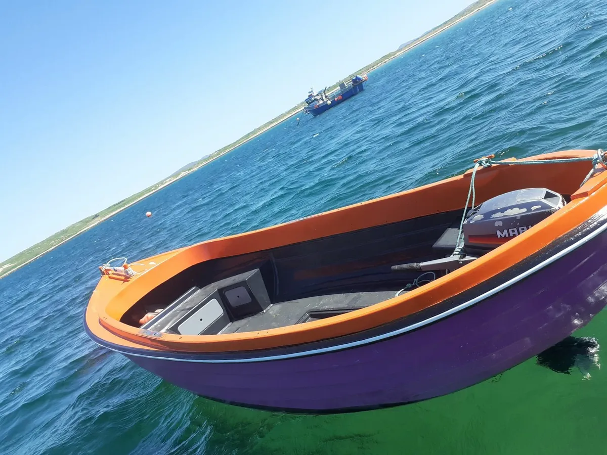 3 fiberglass boats - Image 2