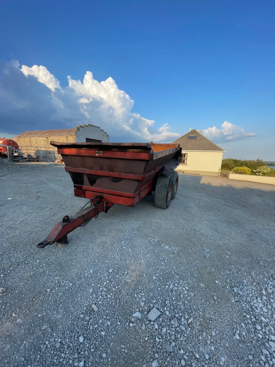 Dump trailer - Image 1