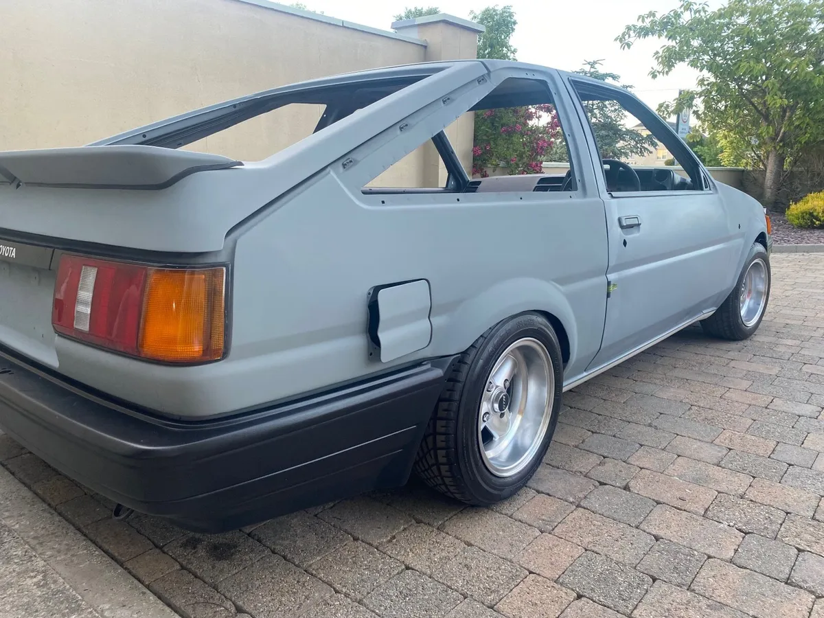 AE86 Toyota Corolla Twincam 1984 - Image 4