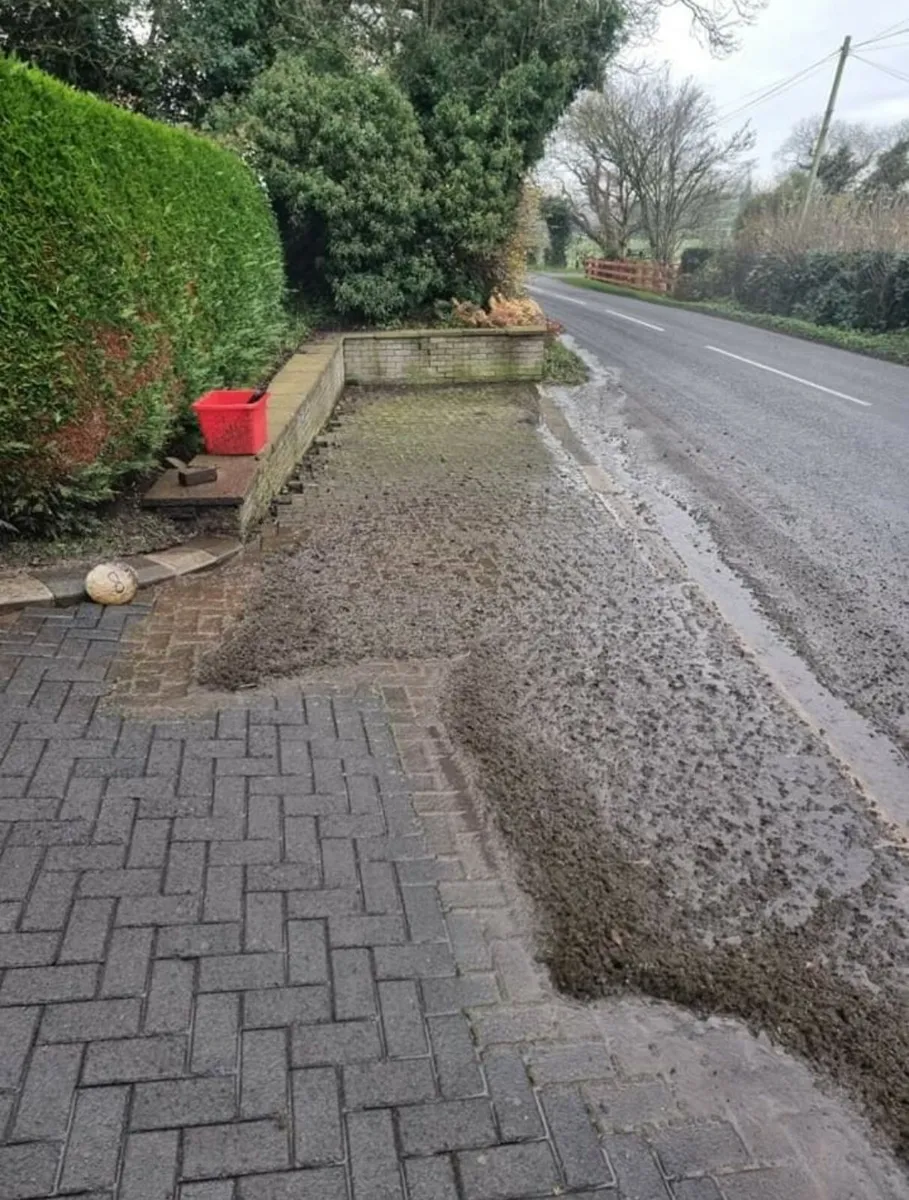 MIDLANDS  POWERWASHING SERVICES - Image 3