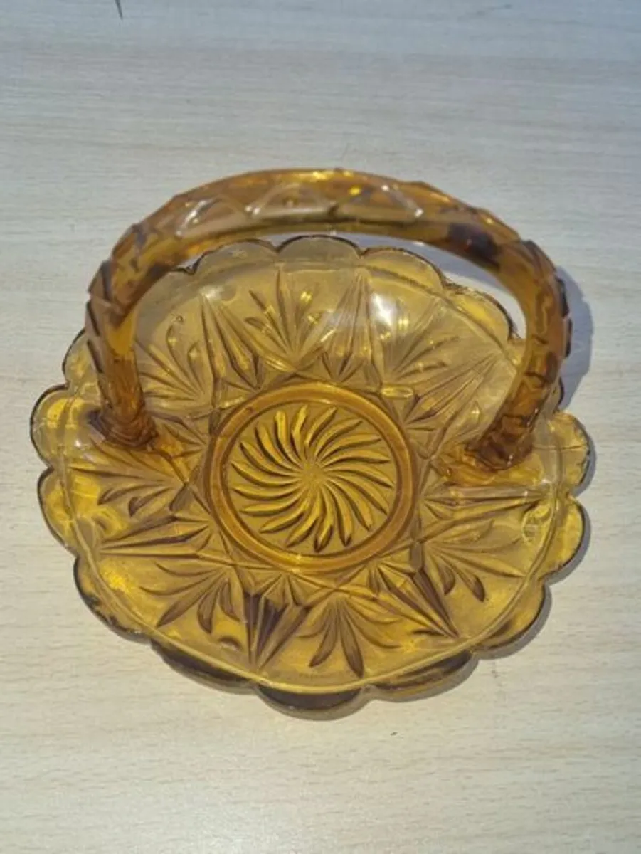 Art deco amber glass basket - Image 4