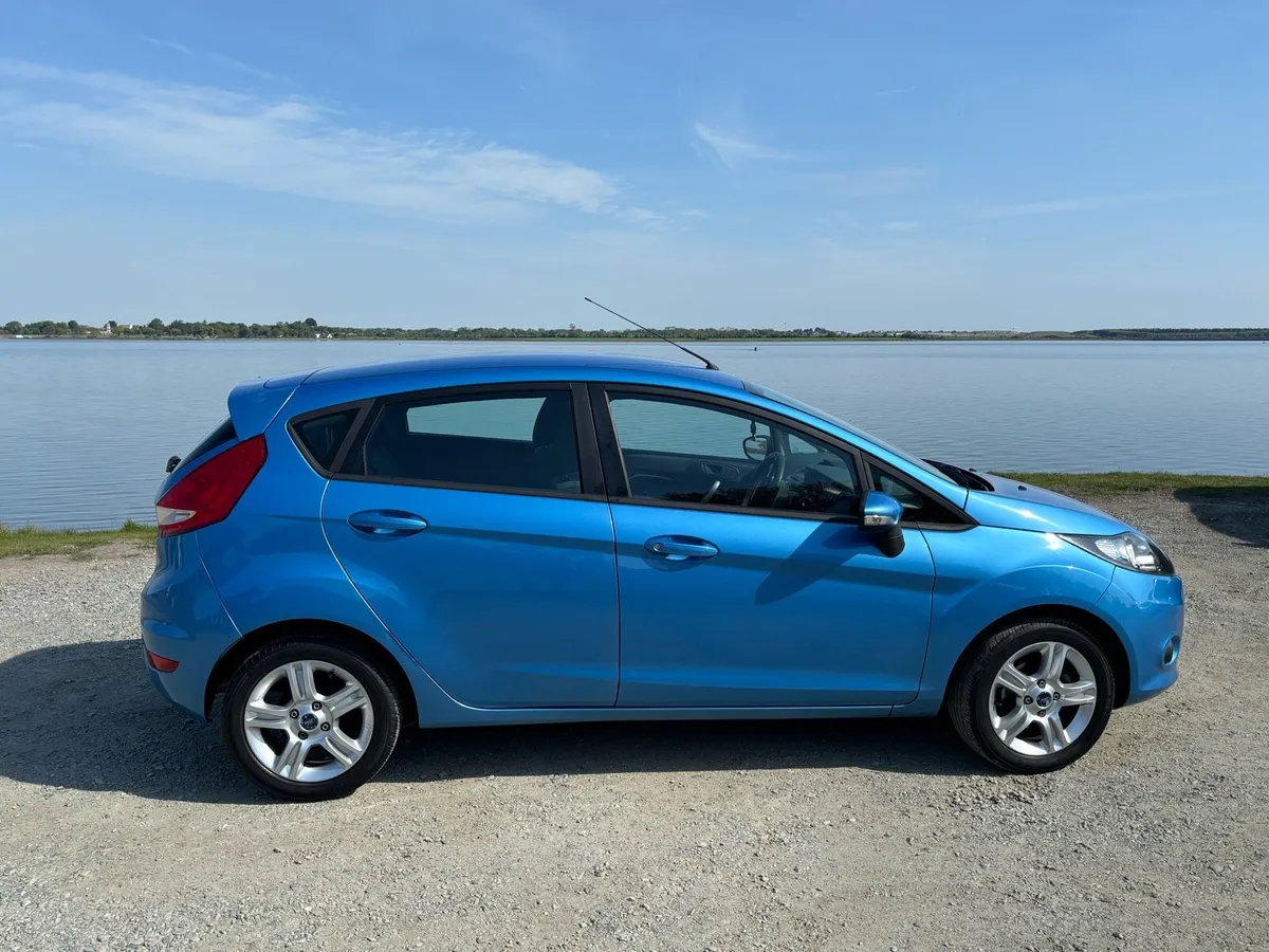 Ford Fiesta 1.25 Style - Image 2