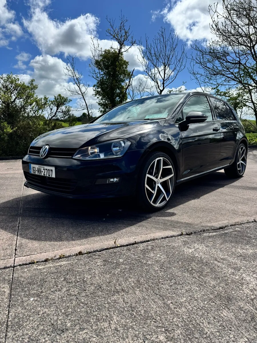 Volkswagen Golf - Image 1