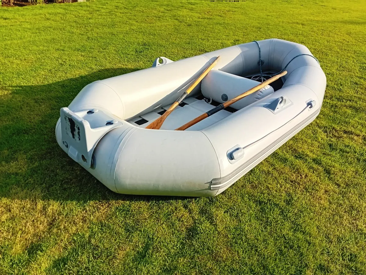 Avon Redcrest inflatable dinghy - Image 3