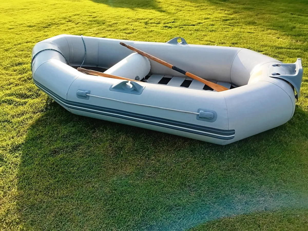 Avon Redcrest inflatable dinghy - Image 4