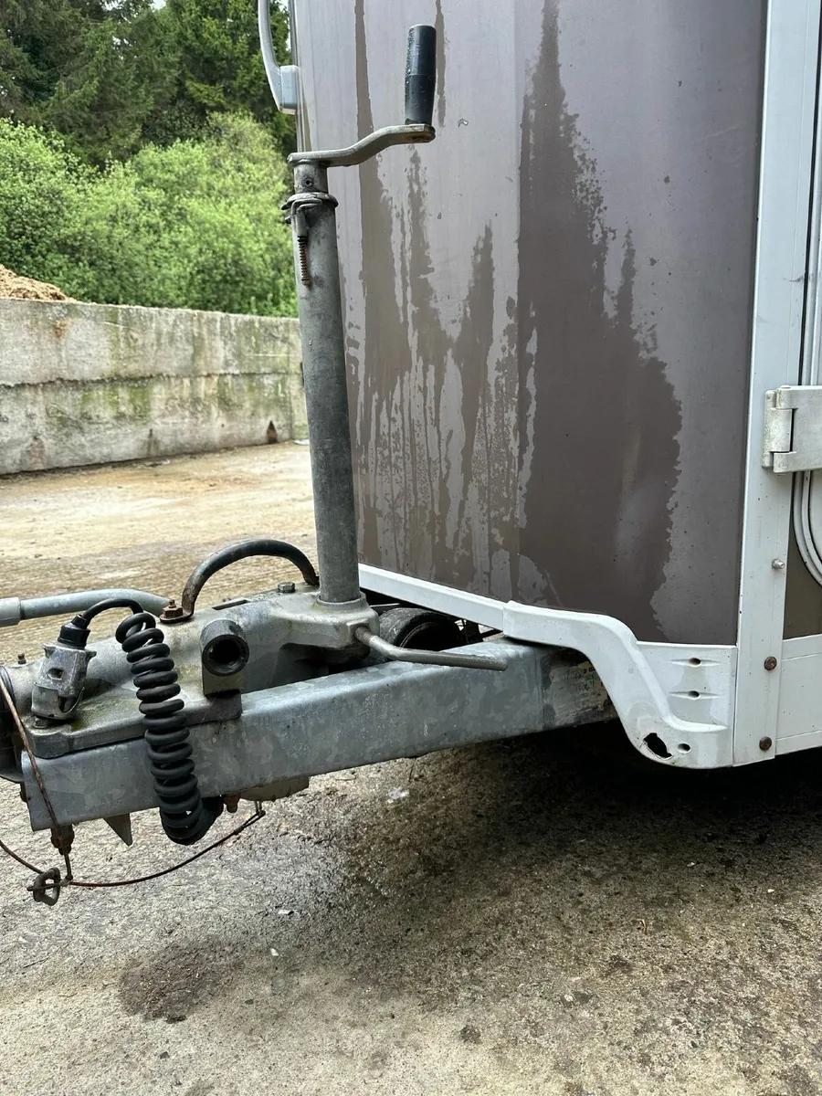 Ifor Williams HB 506 horse box - Image 3