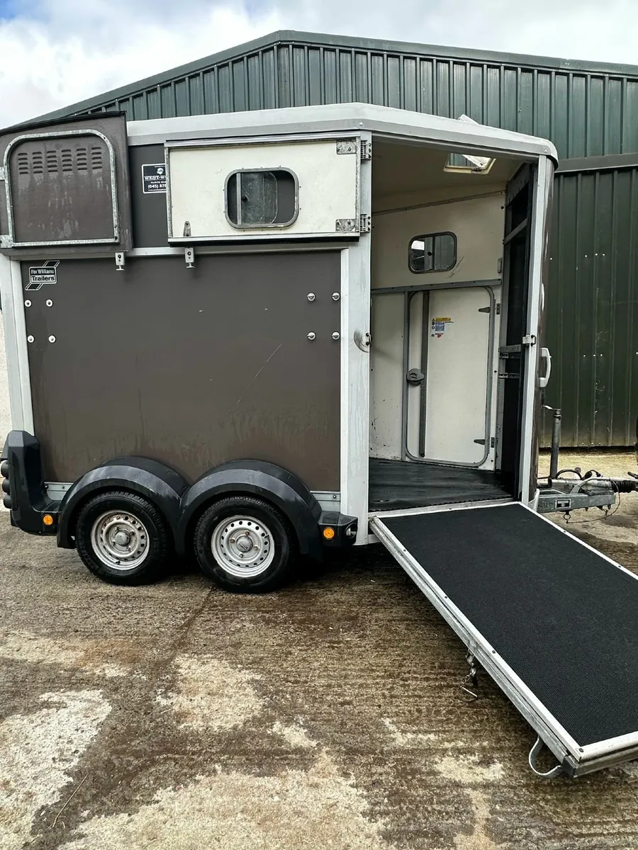 Ifor Williams HB 506 horse box - Image 4