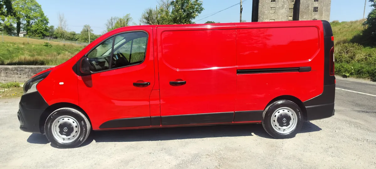 Nissan NV300 2019 - Image 2