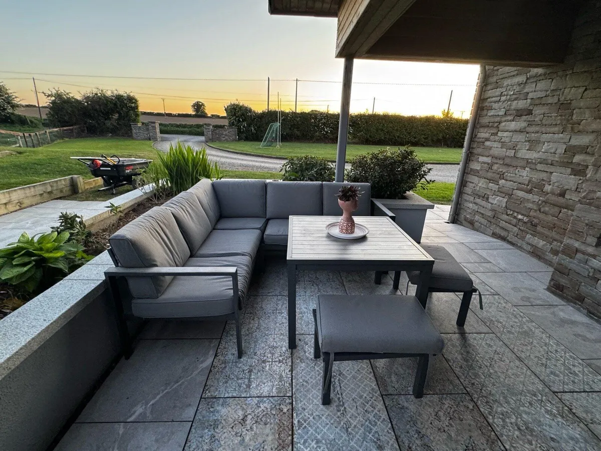 Patio Set - Image 4