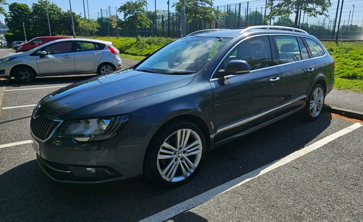 2014 Skoda Superb Estate - Full service history - Image 2