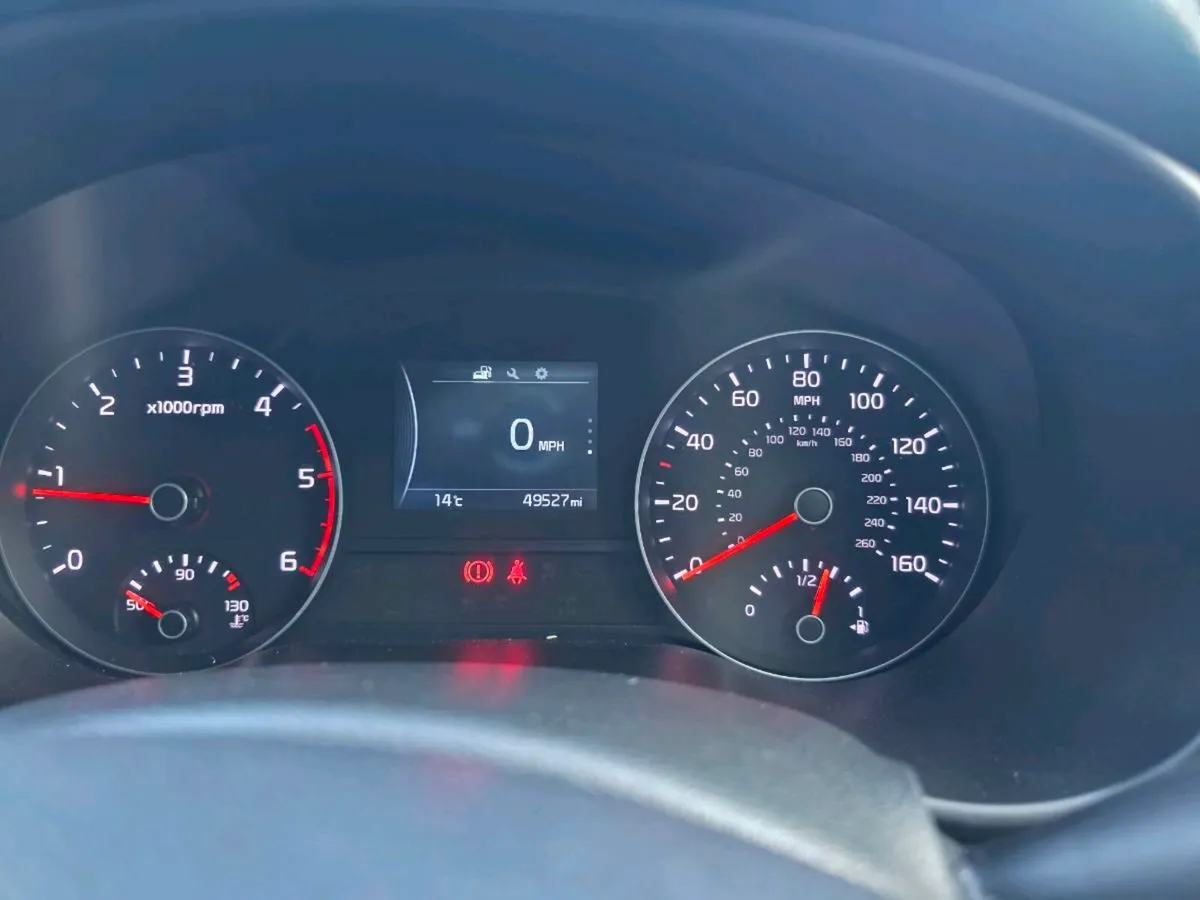 Car - Image 2