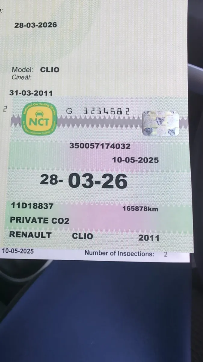 Renault Clio 2011 - Image 2
