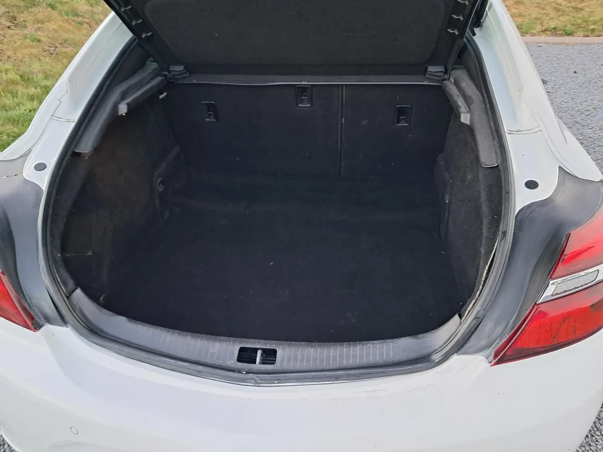 Vauxhall Insignia 2016 - Image 4