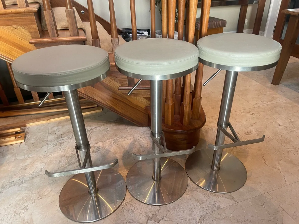 3 x Grey Kitchen Island Breakfast Bar High Stools - Image 1