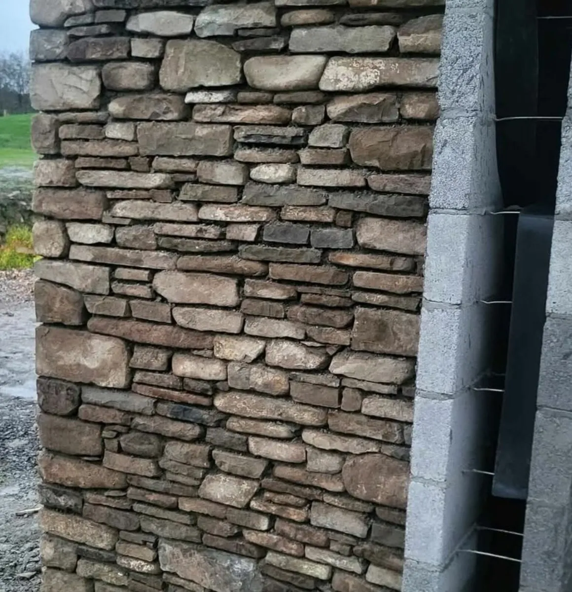 Percolation sand/stone.  Building stone. - Image 1