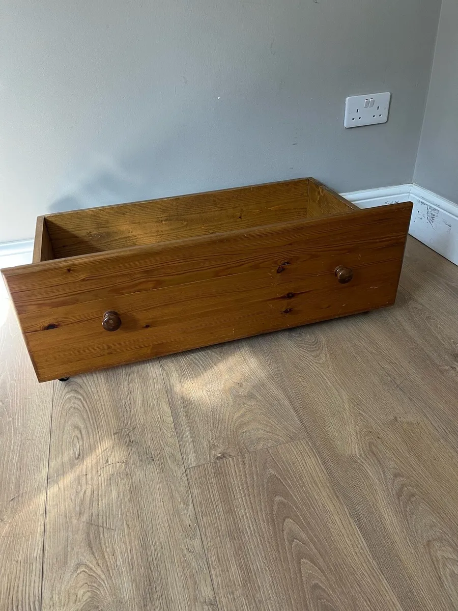 Large wood underbed storage drawer - Image 1