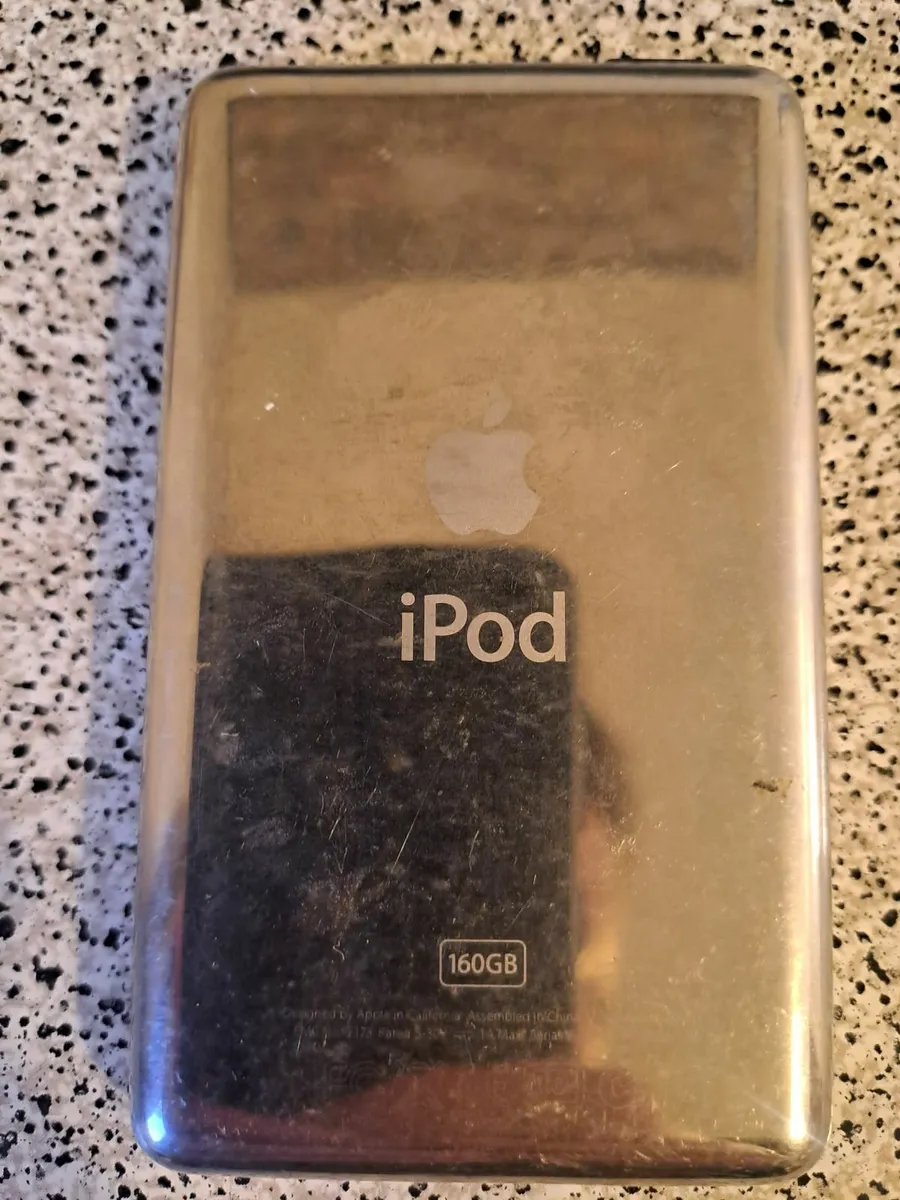 Apple iPod Classic 160GB – Fully Working - Image 2