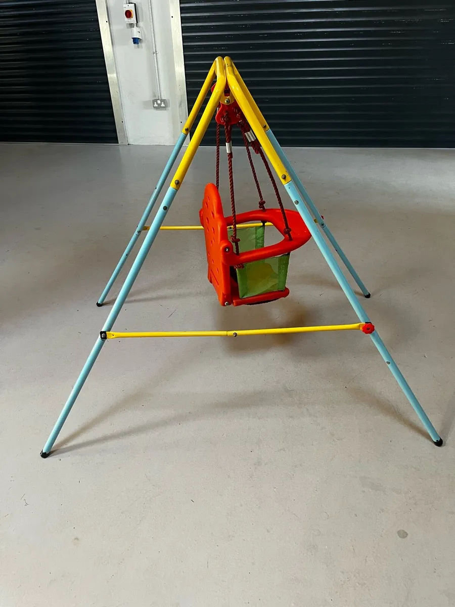 Baby swing - Image 2