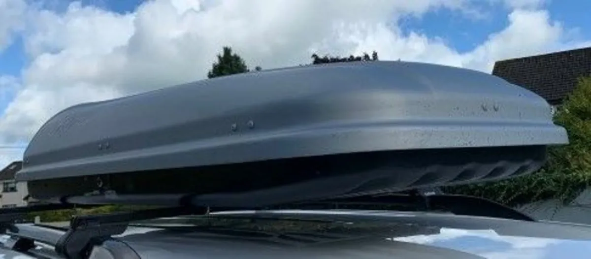 roof box - Image 1