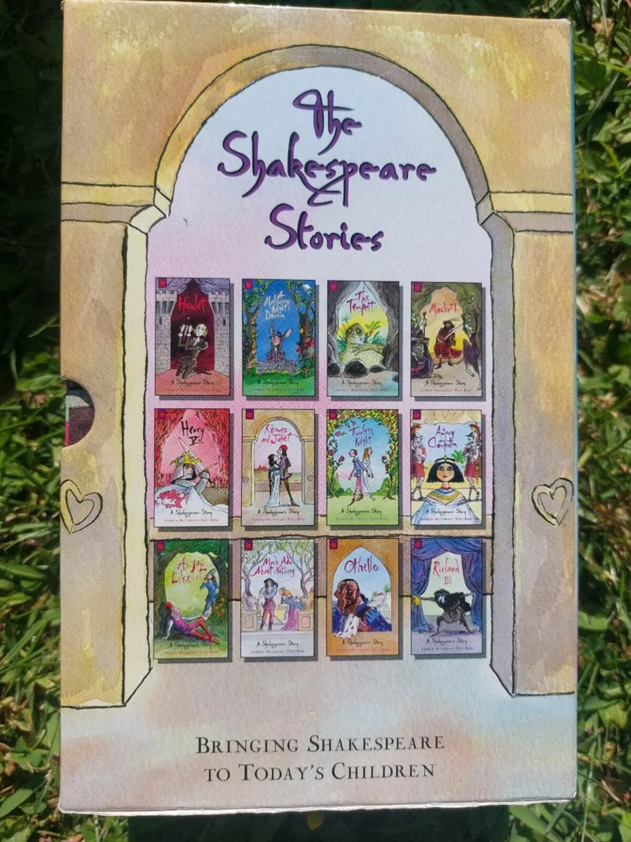 Book boxset - Image 1