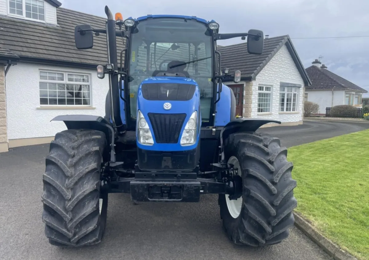 New Holland T5.115 - Image 2