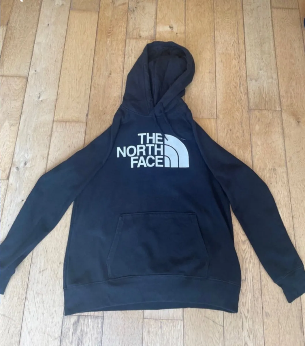 10 North face Jumpers - Image 1