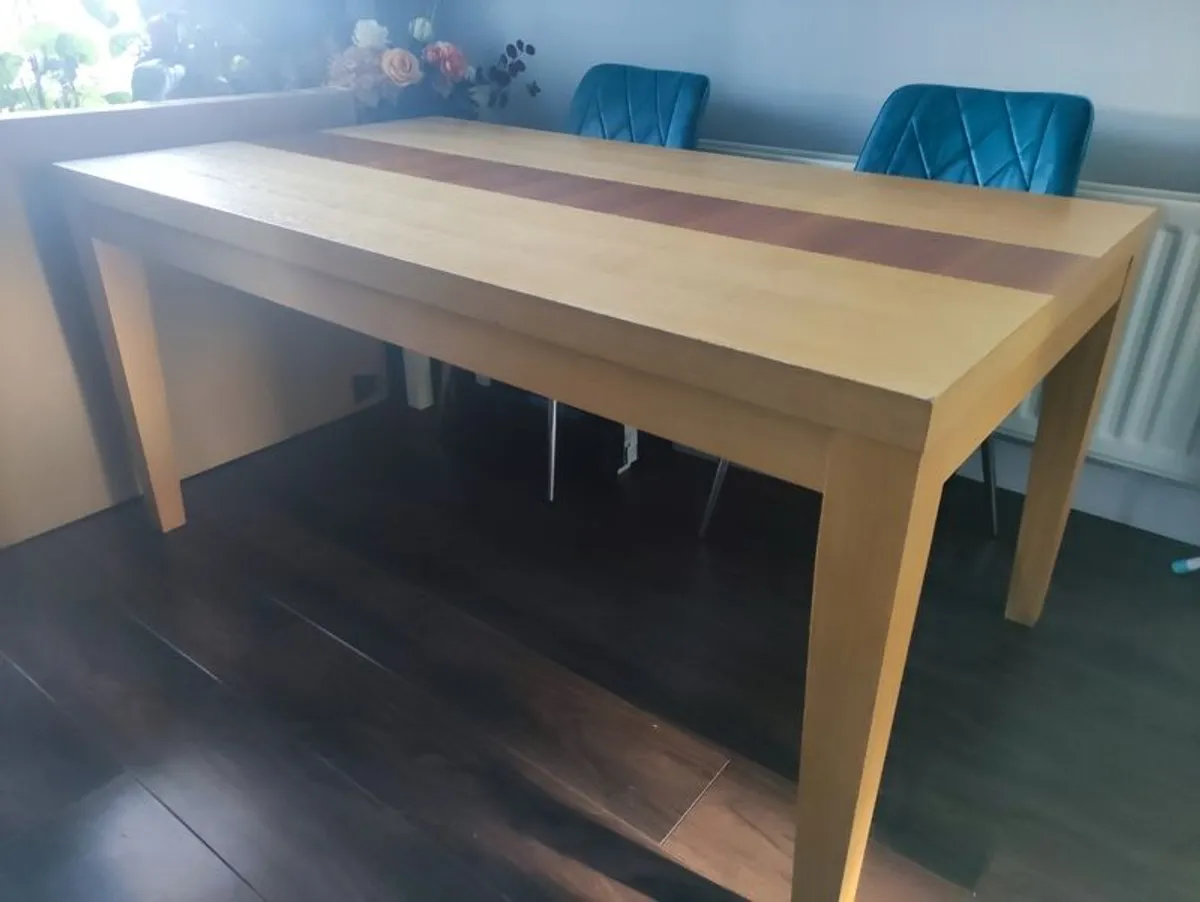 Dinning table - Image 1
