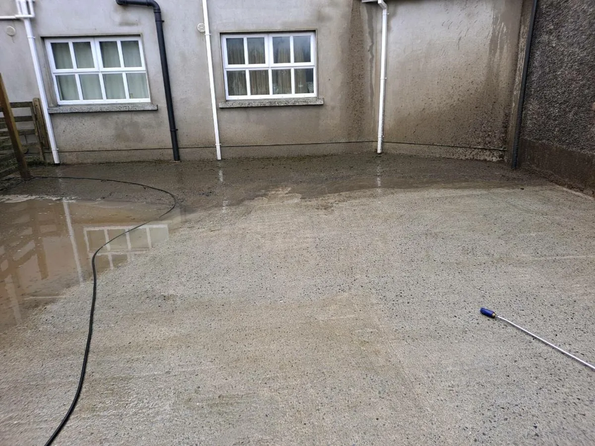 MIDLANDS  POWERWASHING SERVICES - Image 4