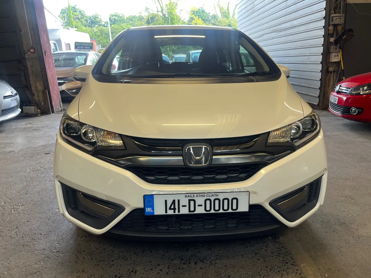 Honda fit 2014 low mileage - Image 3