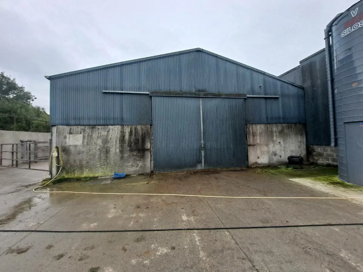 MIDLANDS  POWERWASHING SERVICES - Image 1