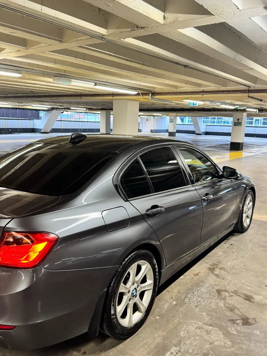 car - Image 4