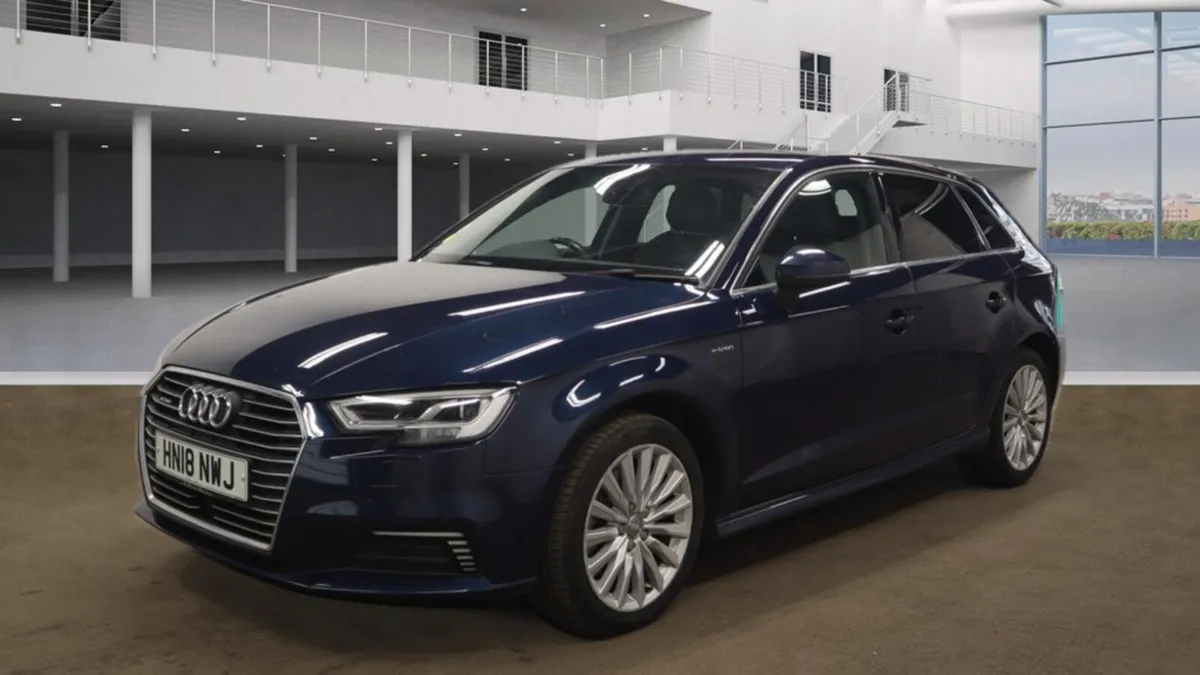 Audi a3 1.4 Auto 2018 hybrid - Image 2