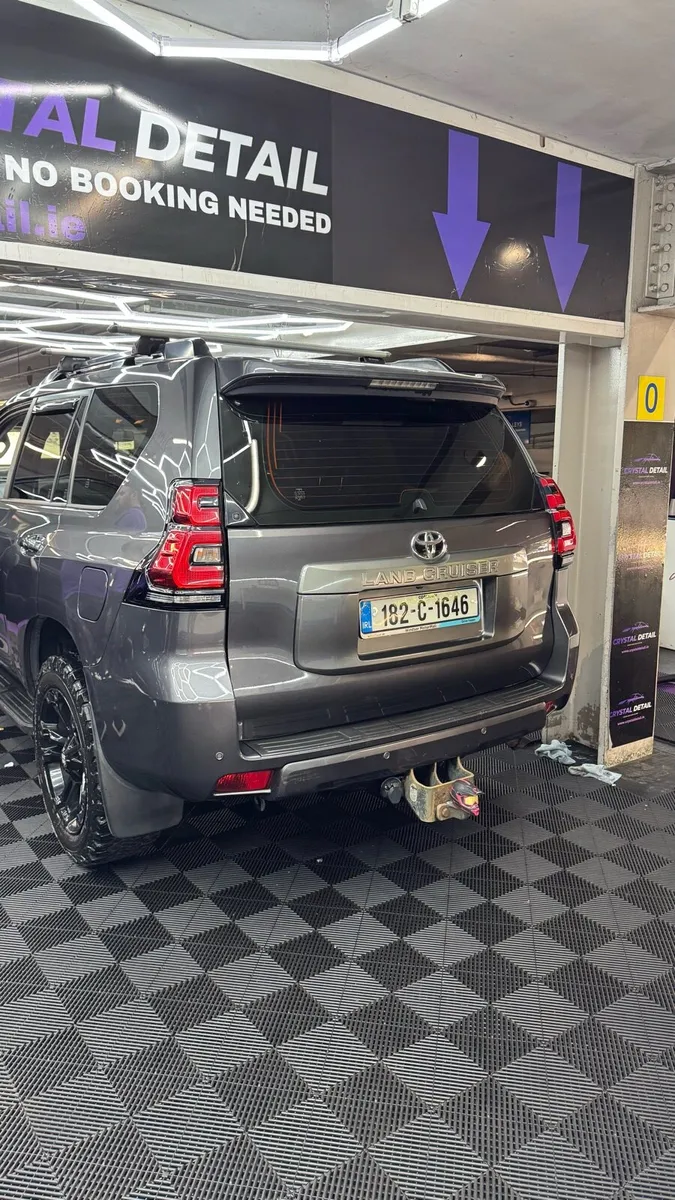 Toyota LandCruiser- business class - Image 3