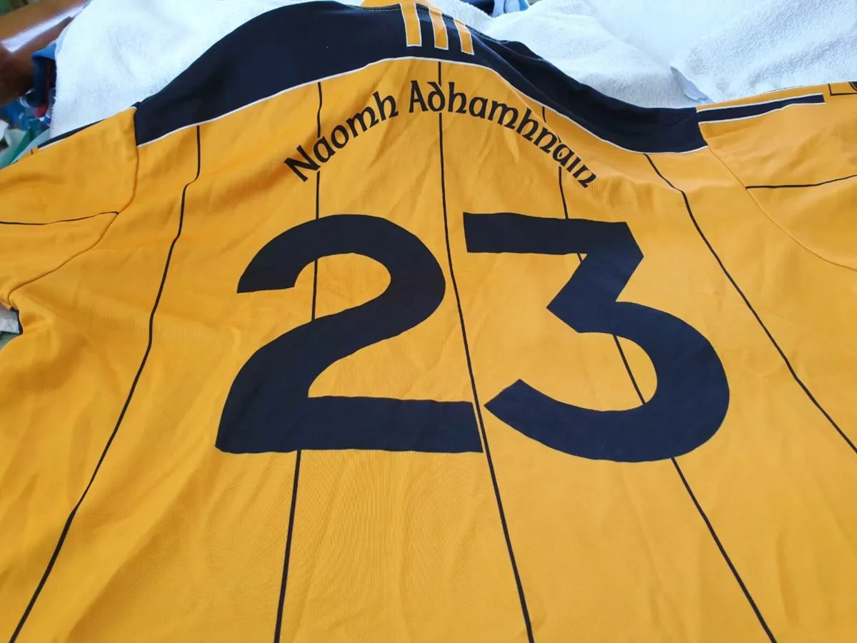 St Eunans Gaelic Football Home Jersey 2006 to 2007 - Image 3
