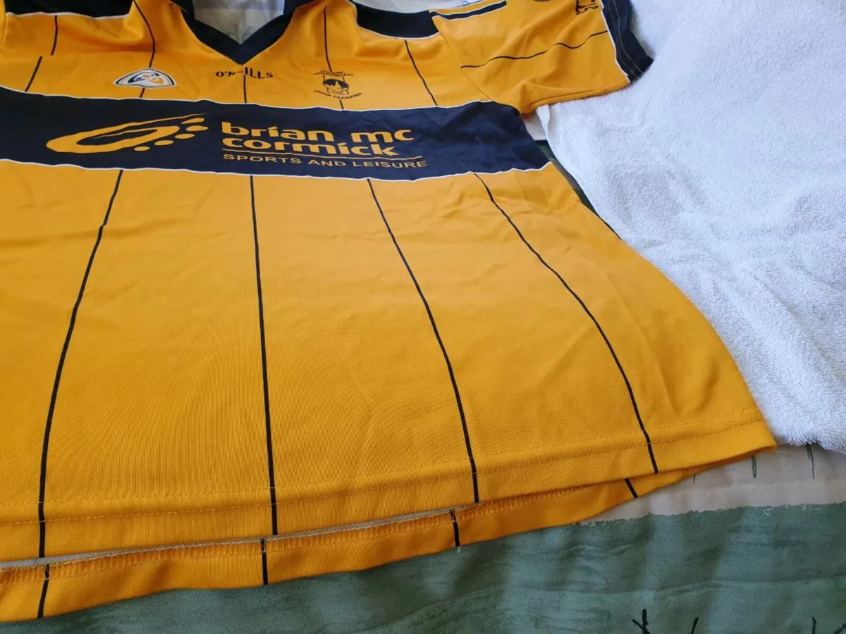St Eunans Gaelic Football Home Jersey 2006 to 2007 - Image 4