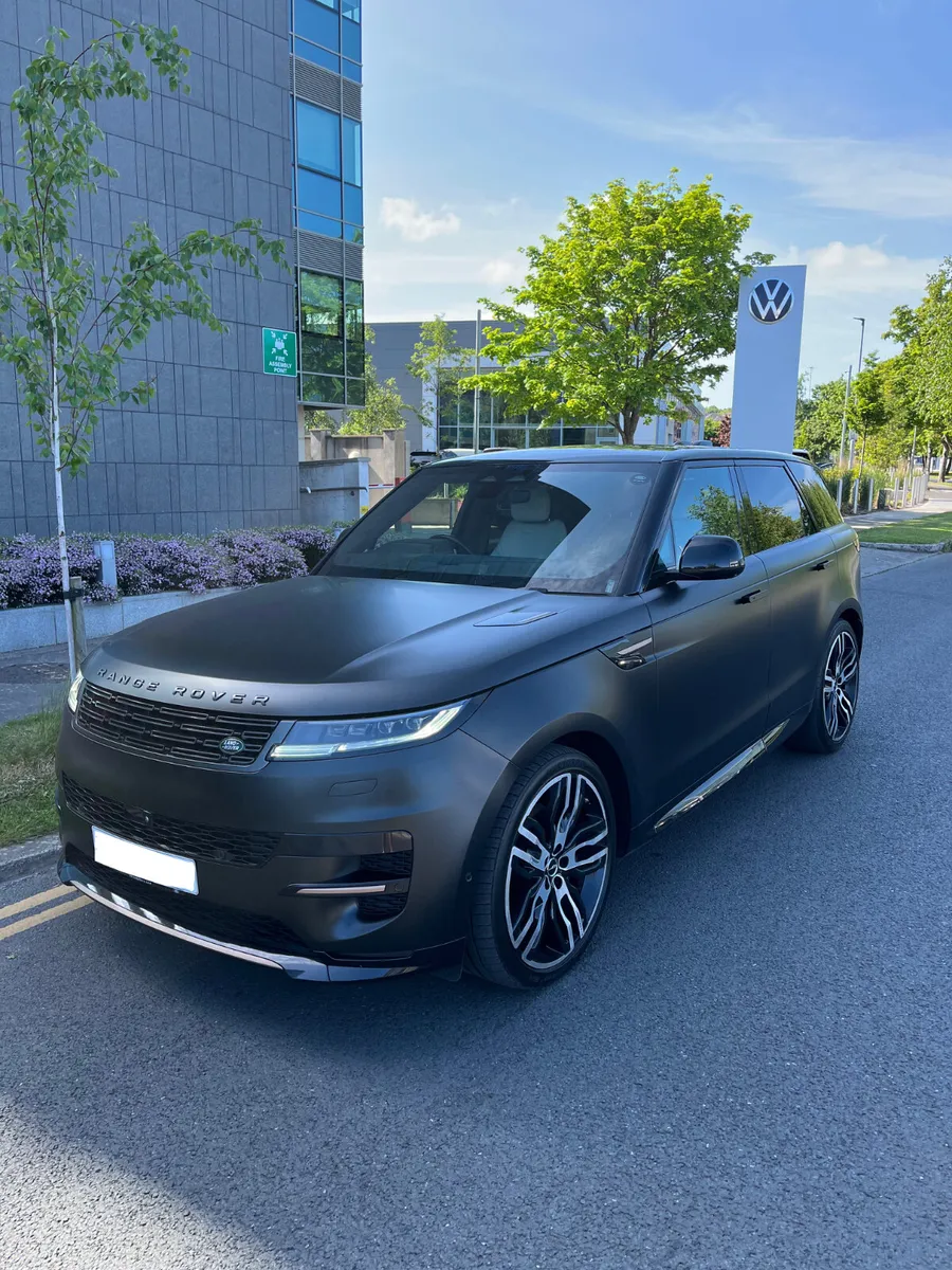 2022 Range Rover Sport D300 Se Dynamic - Image 1