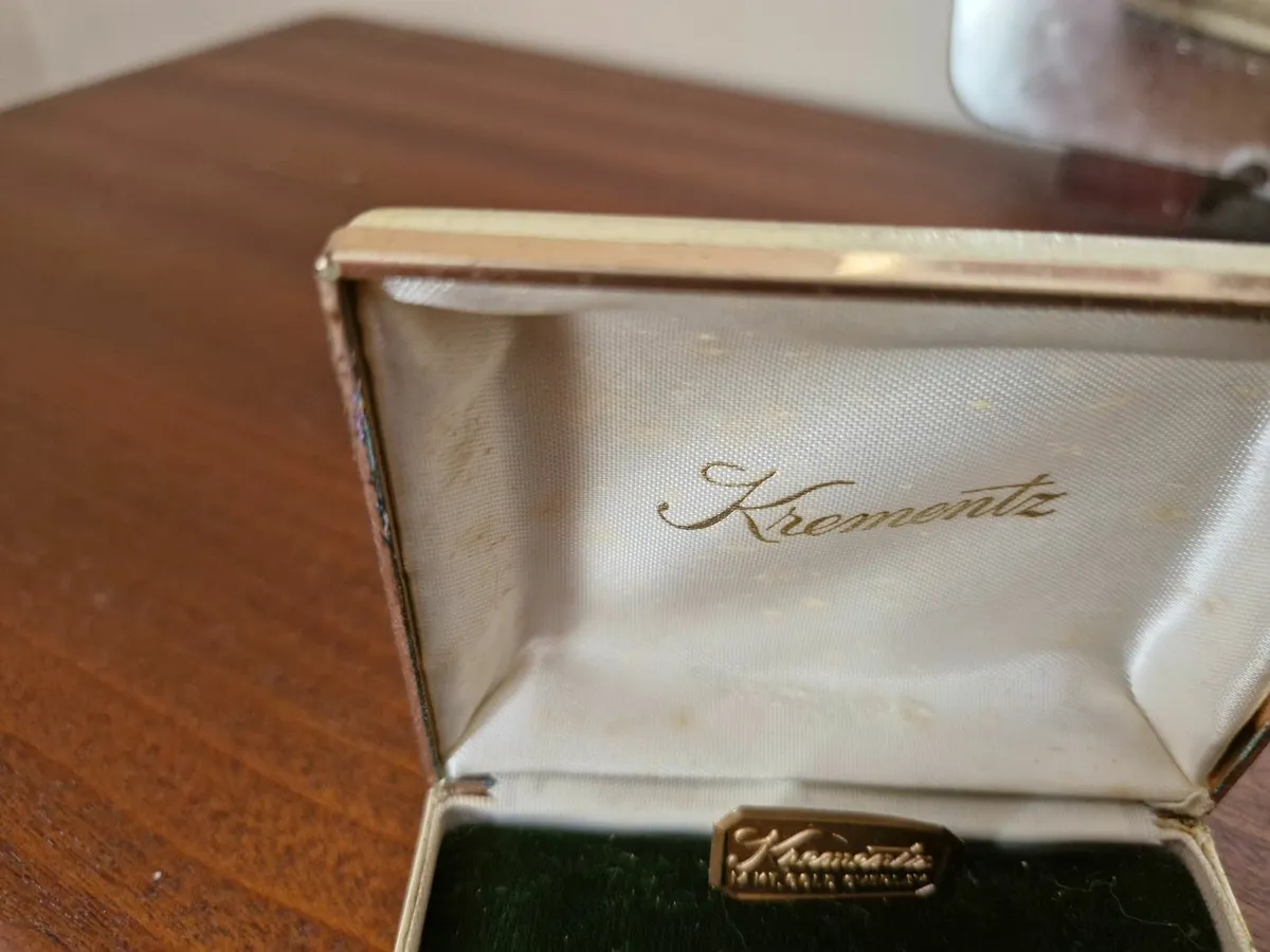 Miscellaneous items - Image 3
