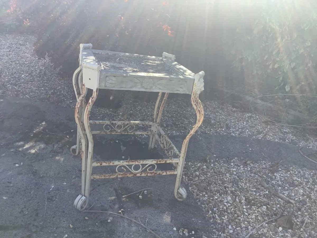 FREE.     Garden Table - Image 1