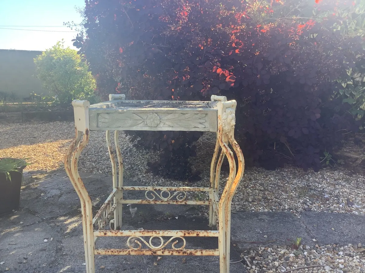 FREE.     Garden Table - Image 3