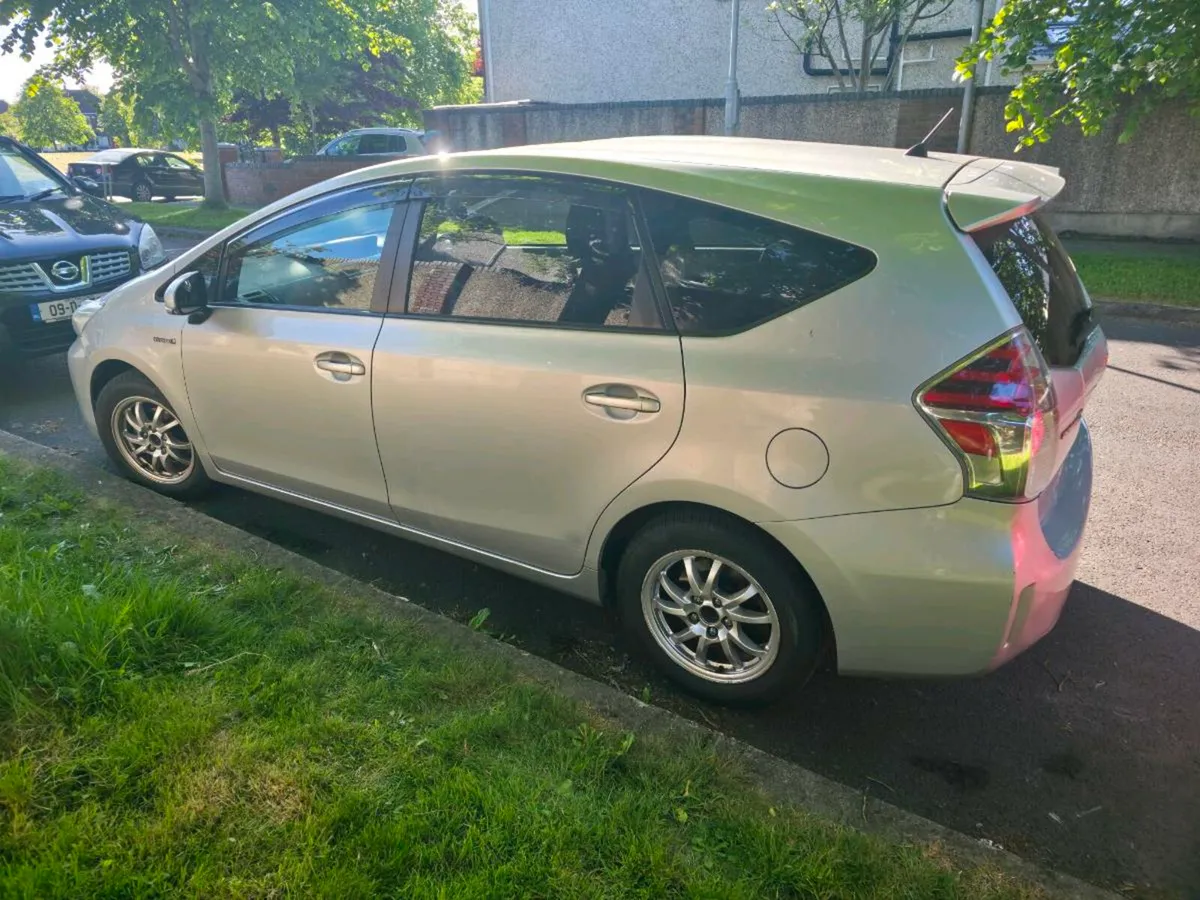 Toyota Prius Alpha 2016 7 seater TAX & NCT - Image 4