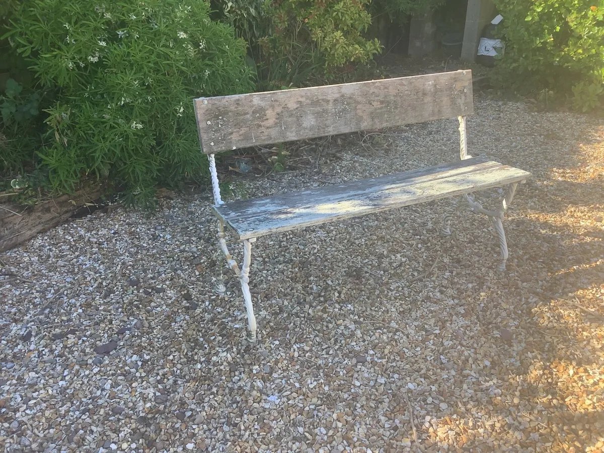 Old Cast Iron Garden Seat - Image 3