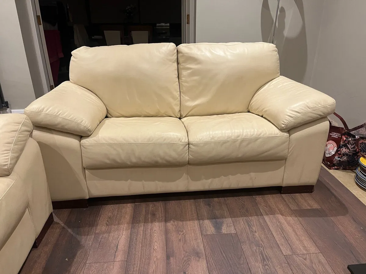 Italian leather couches - Image 3