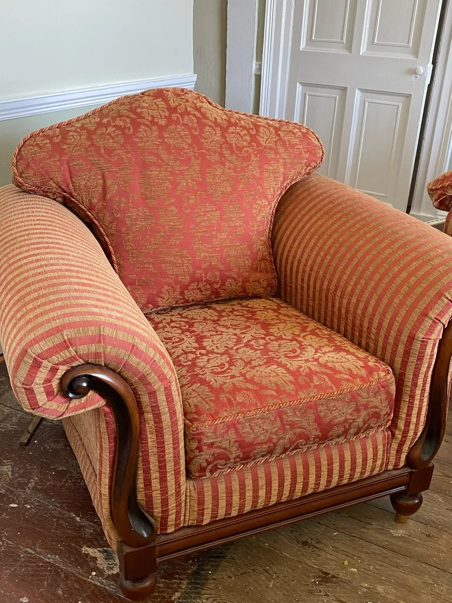 FREE Armchair - Image 1