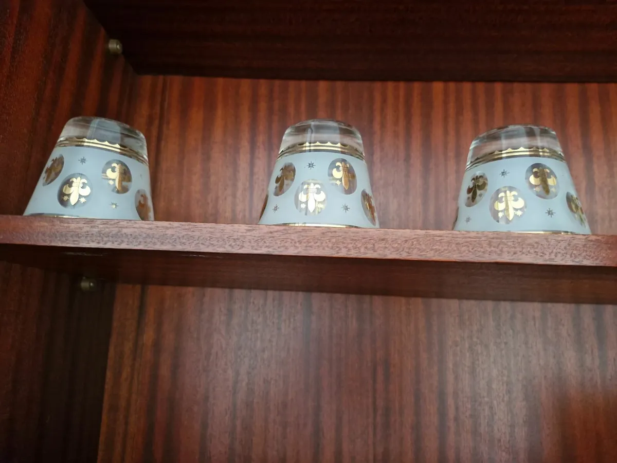 Miscellaneous items - Image 4