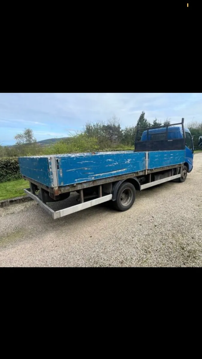 Body for Toyota dyna - Image 1