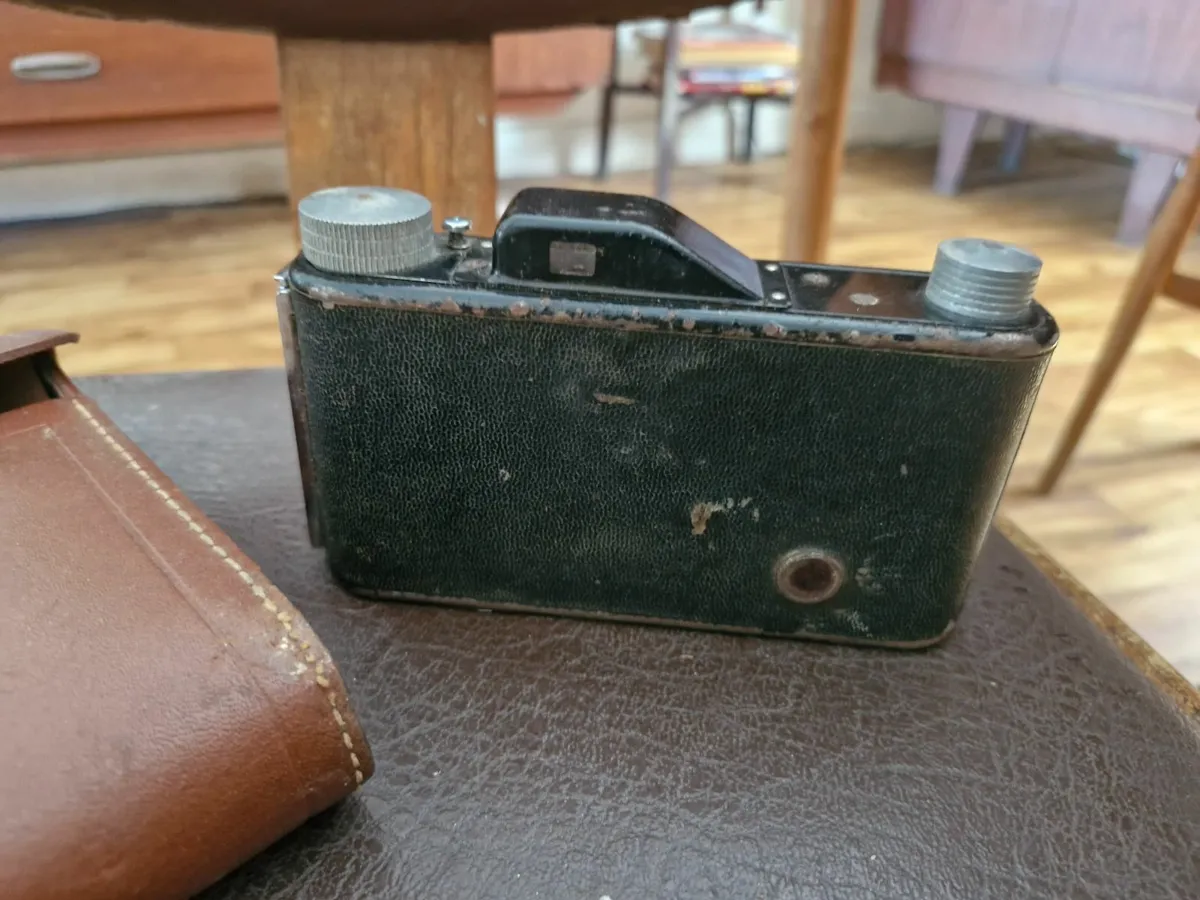 Miscellaneous items - Image 1