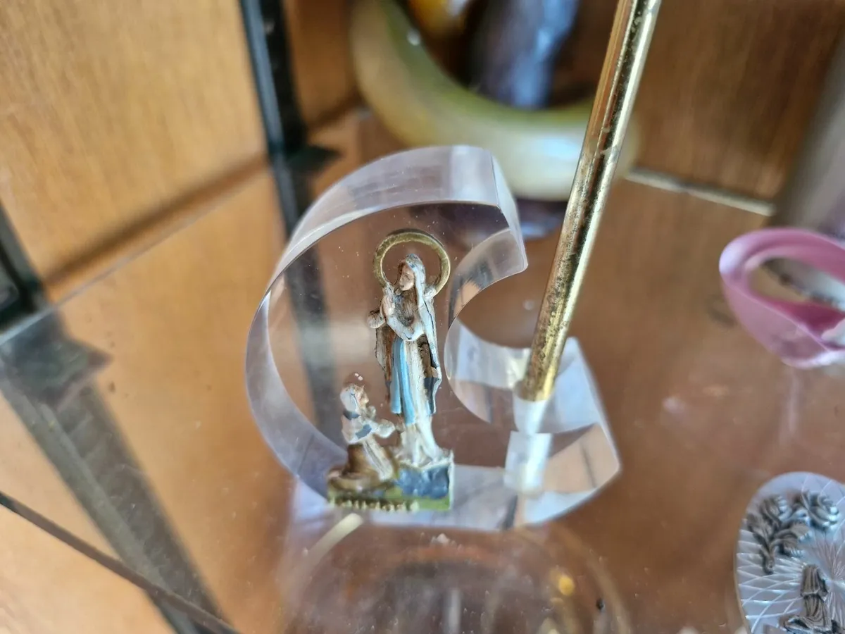 Miscellaneous items - Image 4